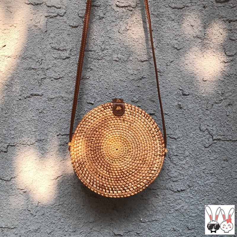It'S Suitable For Summer. It'S Made Of Straw And Sand Net Red. It'S Suitable For The Unique Retro Style Of Forest Department