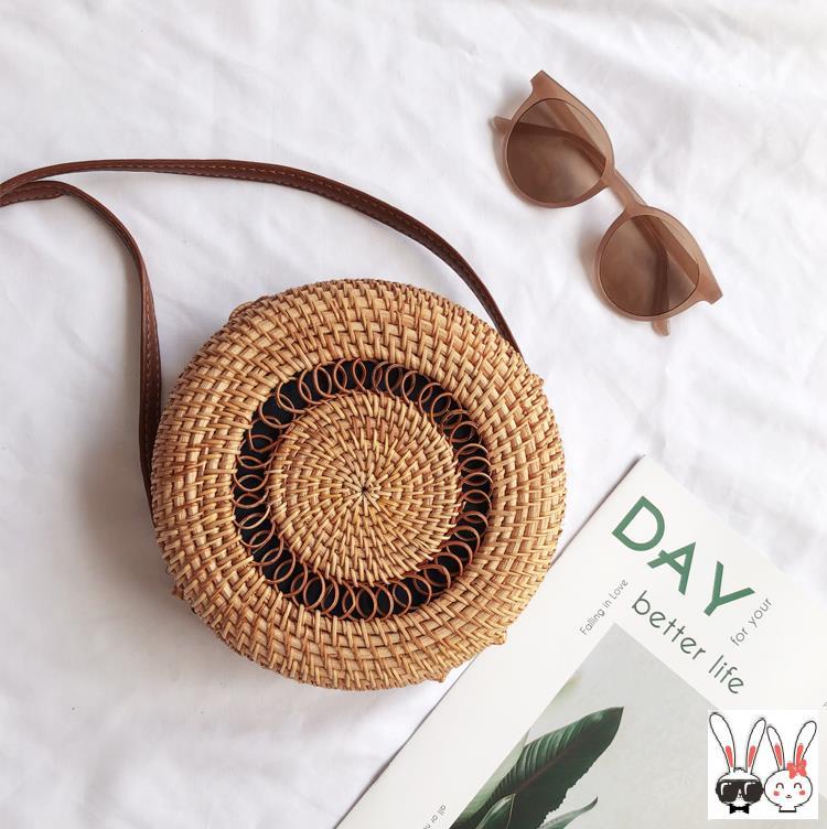 It'S Suitable For Summer. It'S Made Of Straw And Sand Net Red. It'S Suitable For The Unique Retro Style Of Forest Department