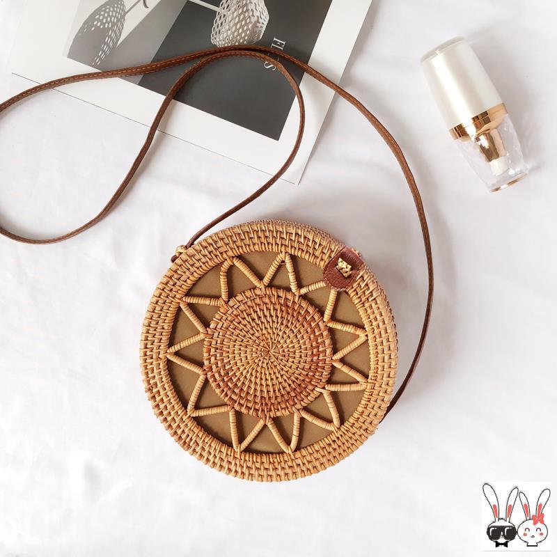 It'S Suitable For Summer. It'S Made Of Straw And Sand Net Red. It'S Suitable For The Unique Retro Style Of Forest Department