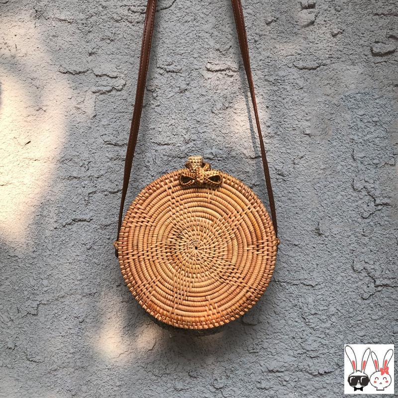 It'S Suitable For Summer. It'S Made Of Straw And Sand Net Red. It'S Suitable For The Unique Retro Style Of Forest Department