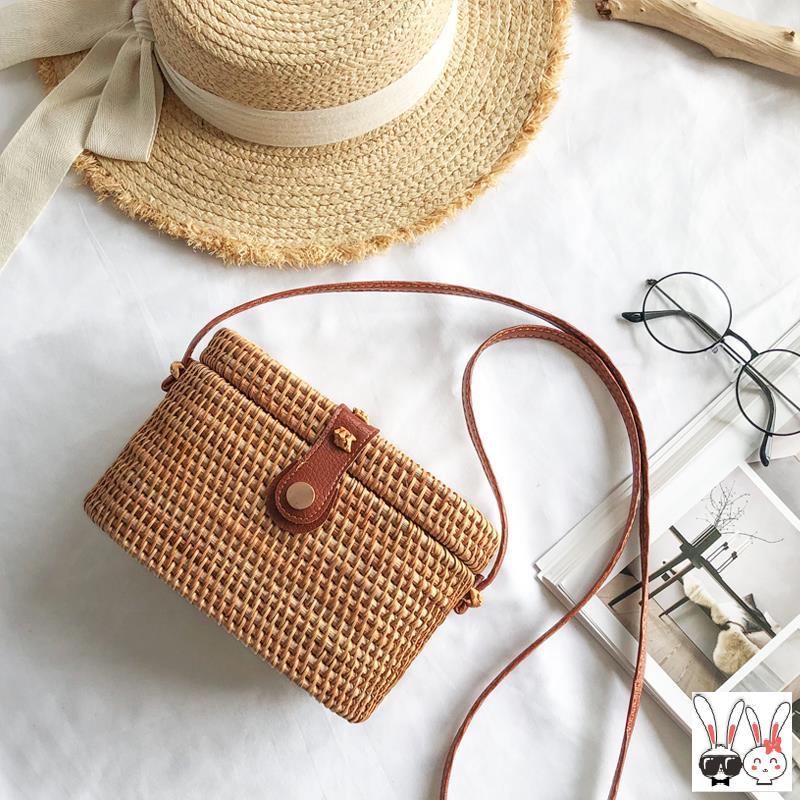 It'S Suitable For Summer. It'S Made Of Straw And Sand Net Red. It'S Suitable For The Unique Retro Style Of Forest Department