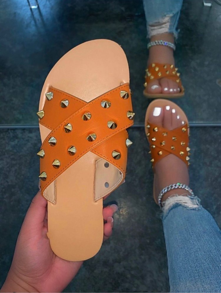Summer New Style Sexy Flat Bottomed Rivet Colored Slippers Women