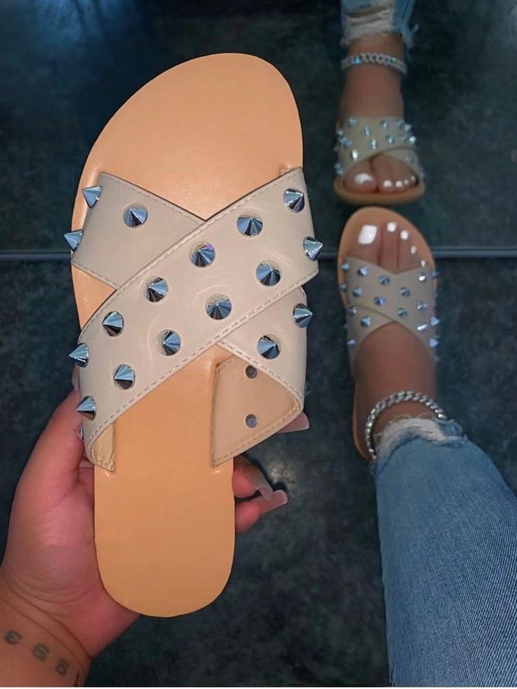 Summer New Style Sexy Flat Bottomed Rivet Colored Slippers Women