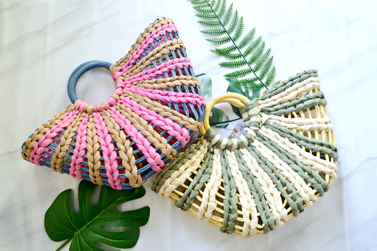 Women's Hand-held Contrast Color Straw Woven Bag