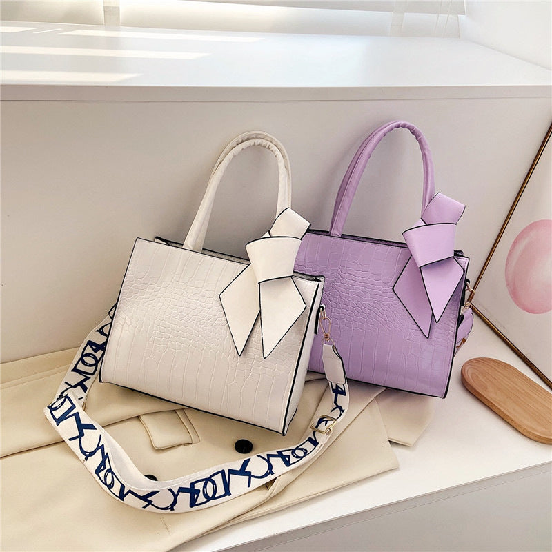 Ladies Single Shoulder Bag Trendy Chain Messenger Bag