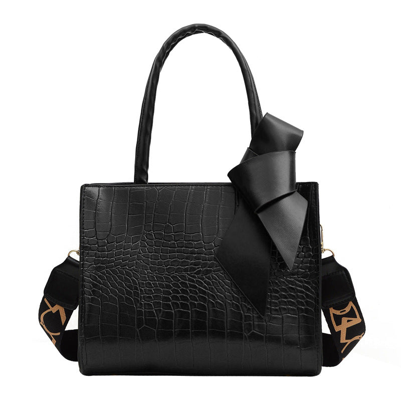 Ladies Single Shoulder Bag Trendy Chain Messenger Bag