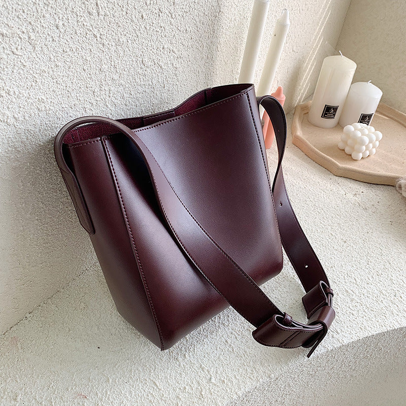 Large-capacity Shoulder  Winter Wild Retro Simple Messenger Tote Bag