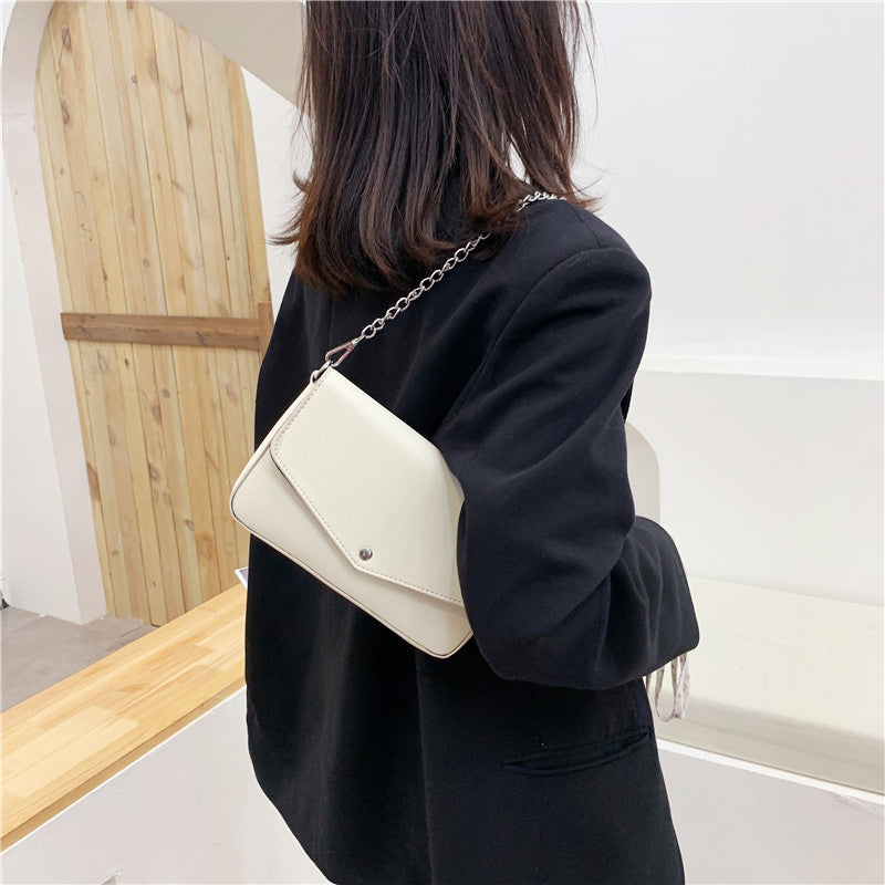 Spring All-match New Fashion Diagonal Bag Chain Underarm Shoulder Bag