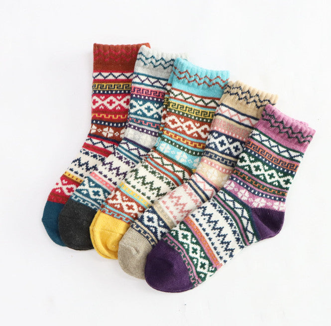 Ethnic Style Thick And Warm Ladies Rabbit Wool Socks With Four Love Hearts