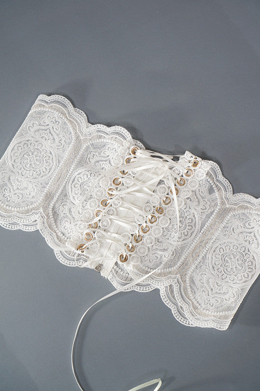 Three-Dimensional Gold Line White Lace Classical Baroque Style Girdle