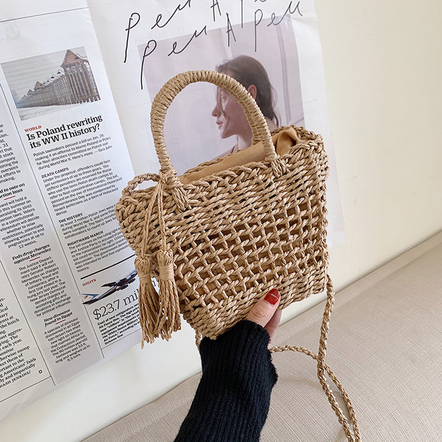 Mesh Bowknot Tassel Moon Yuan Bucket Straw Bag