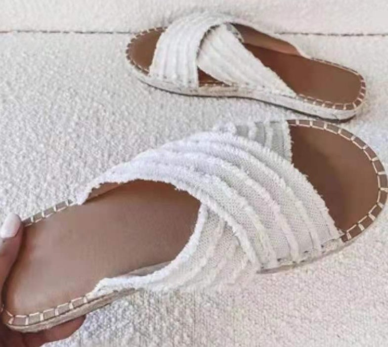 Flade Tåsandalet i Stor Størrelse til Kvinder - Flade Kryds-Slippers til Kvinder