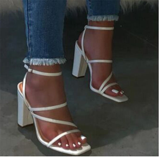 Sandaler Og Hjemmesko Mode Kvindersko Med Tyk Hælspænde Store Størrelser