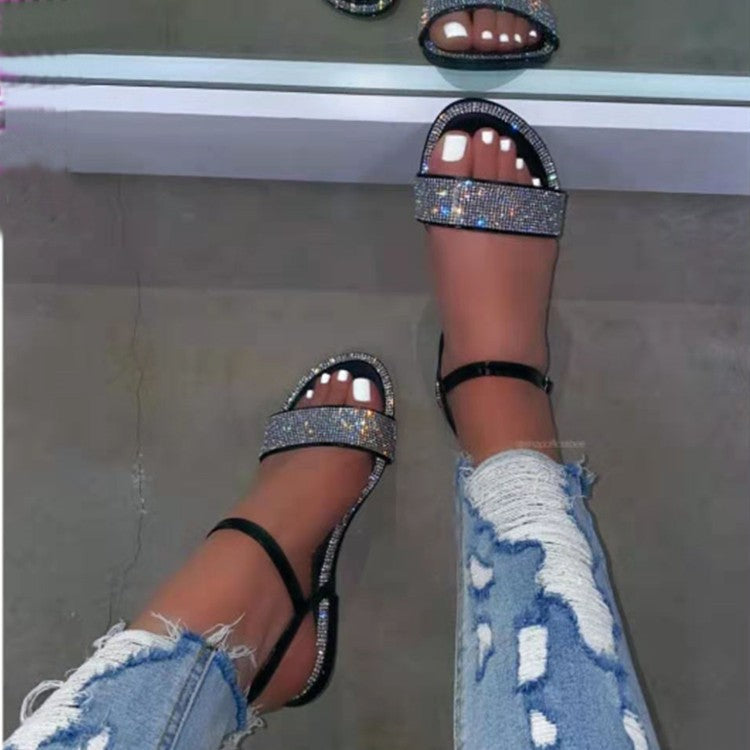 Women's Summer New Large Size Flat Sandals With Rhinestones