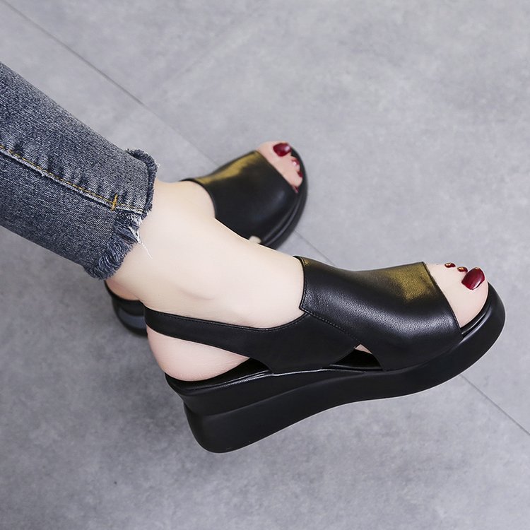 Korean Version Of The Casual Backspace One-line Buckle Thick-soled Wedge High-heeled Sandals