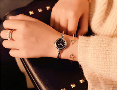 Korean Version Of Simple Fashion Small  Retro Watch