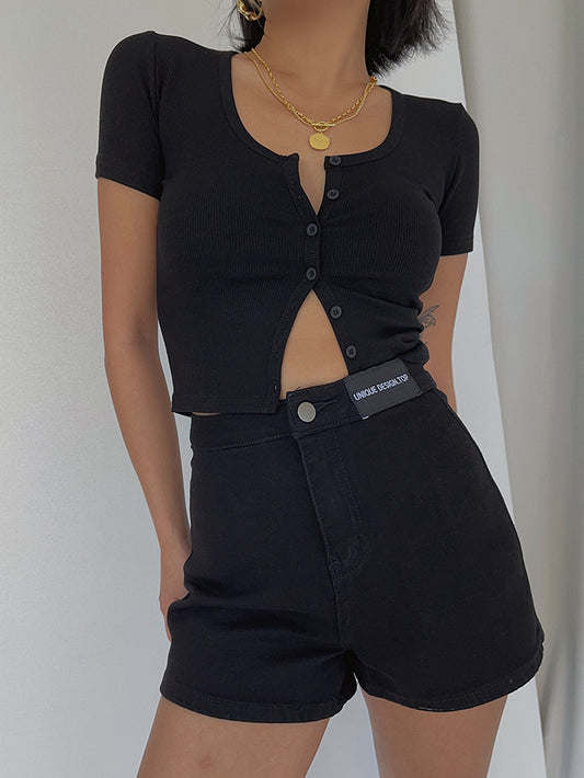 Hot Pants With High Waist And Long Legs