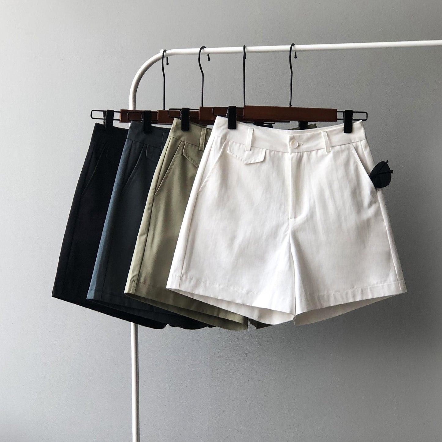 Summer New Style High Waist Slim Temperament Casual Commuter Shorts Women