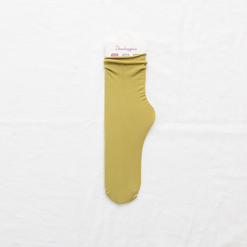Velvet Piled Socks With Vertical Strips Curled Up