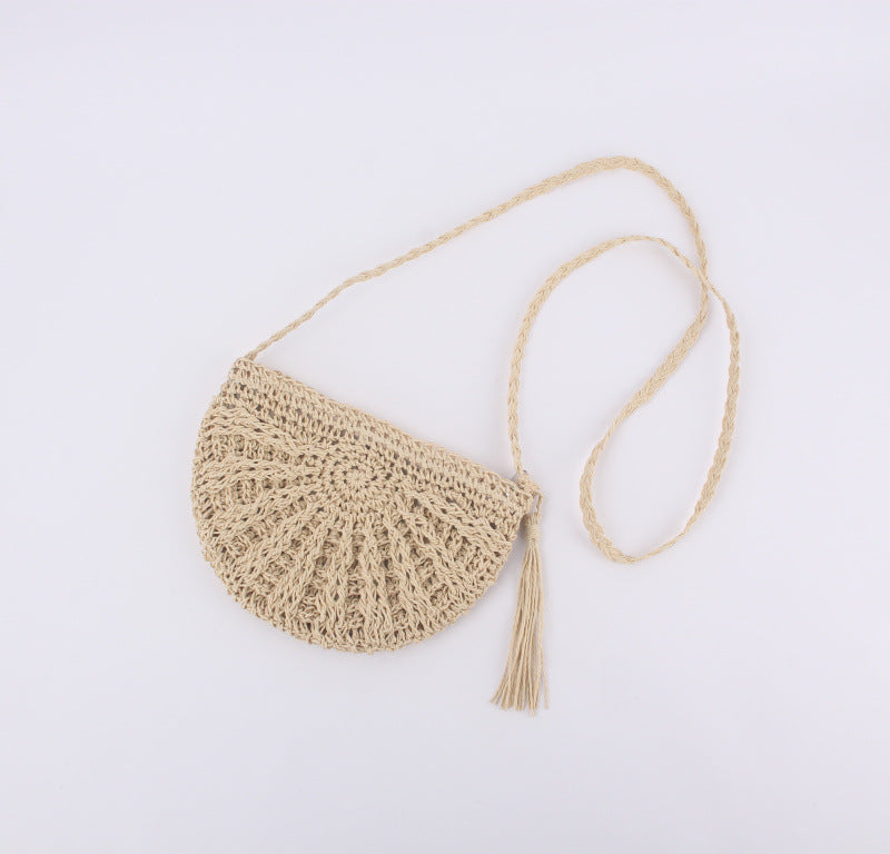 Simple Semi-circular Tassel Women's Straddle Straw Bag Hand-made Single Shoulder Woven Bag Beach Bag