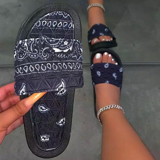 Fashion Casual Flat Bottom Women's Slippers