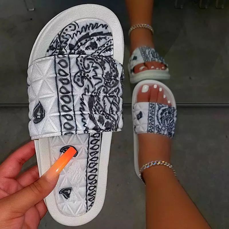 Fashion Casual Flat Bottom Women's Slippers