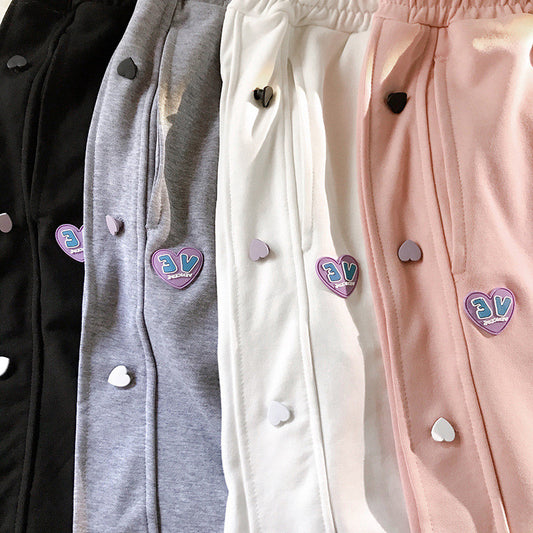 Sports Five-point Pants, Heart-breasted Design