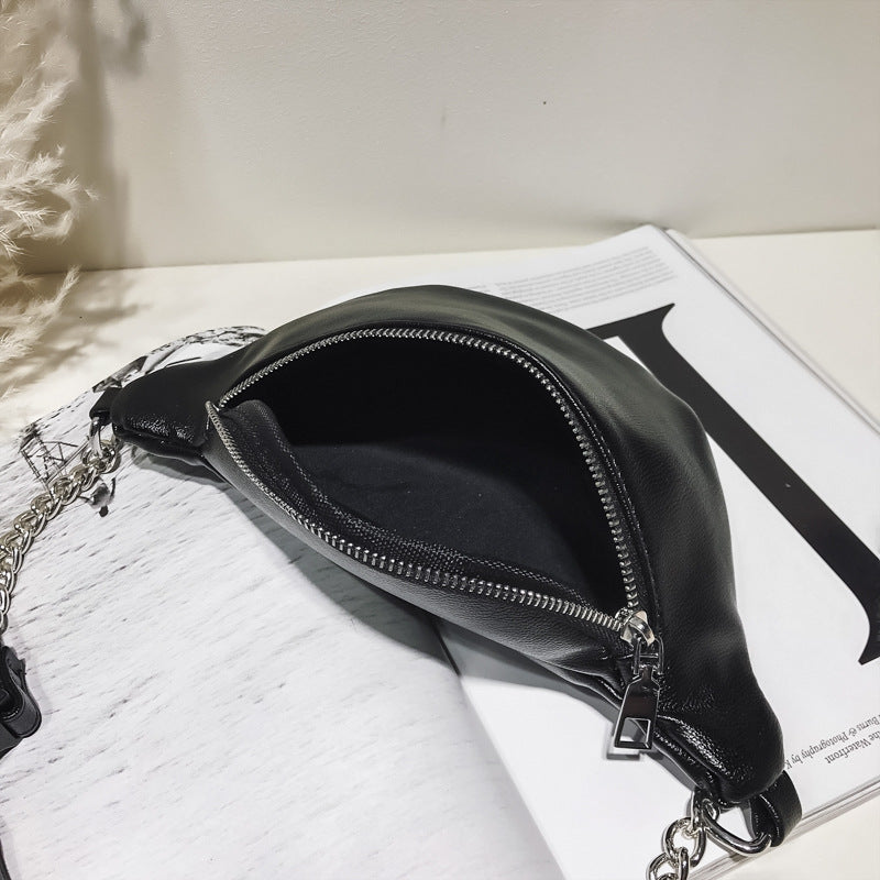 On the new pocket female summer new wave Korean version of the personality fashion chain chest bag simple wild Messenger bag