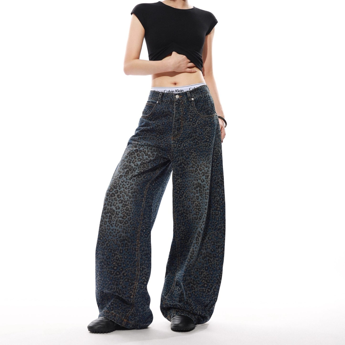 Women's Black Gradient Leopard-Print Denim Jeans