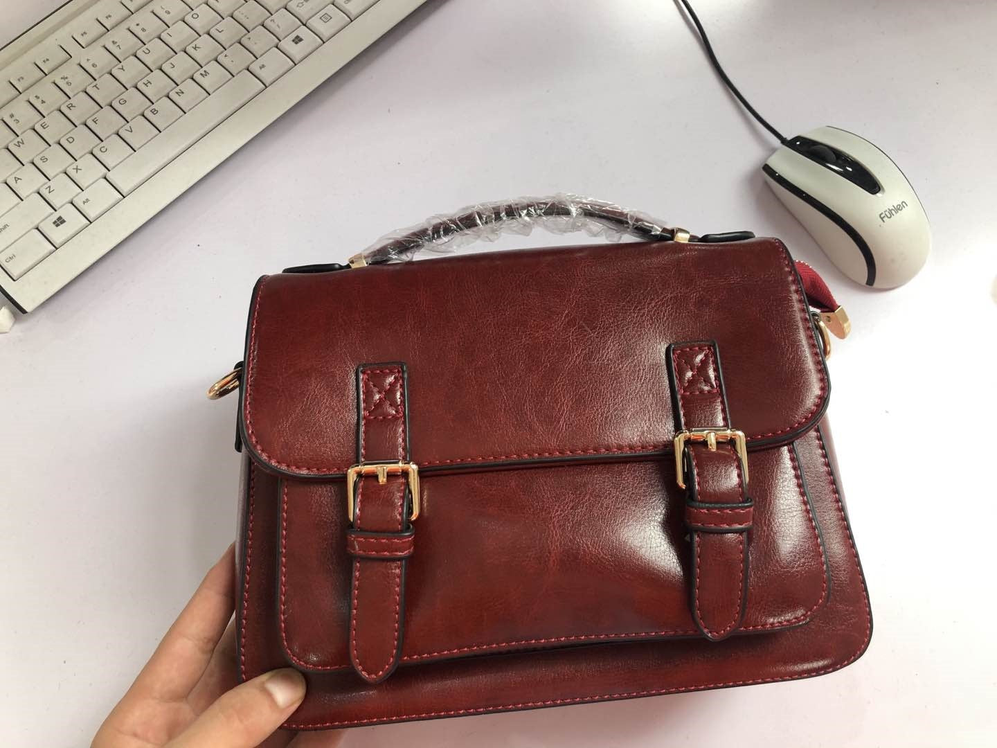 Women's Messenger Bag