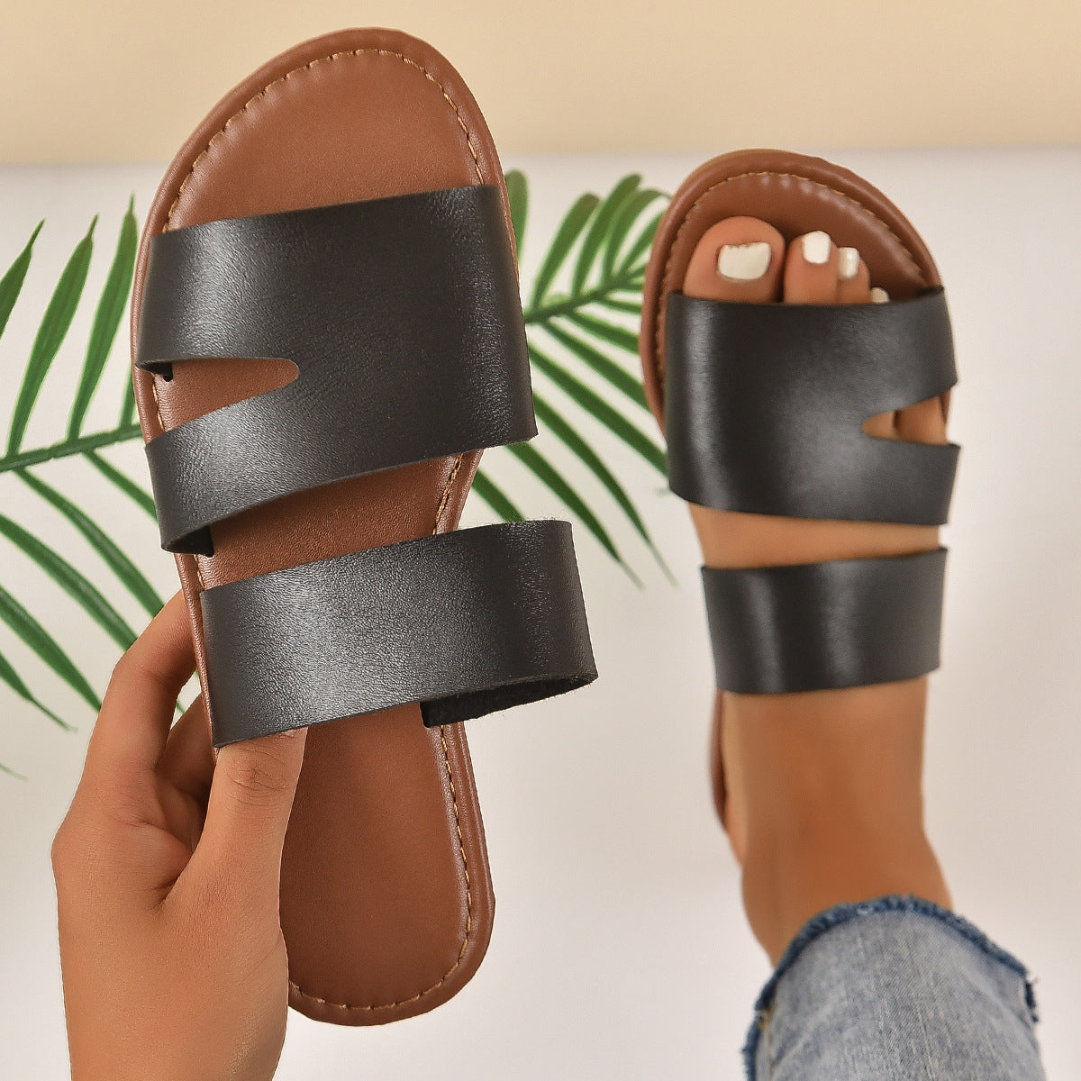 Casual Summer One-line Flat Plus Size Women's Slippers