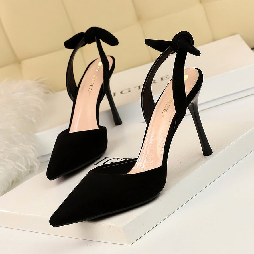 Back strap small bow sandals