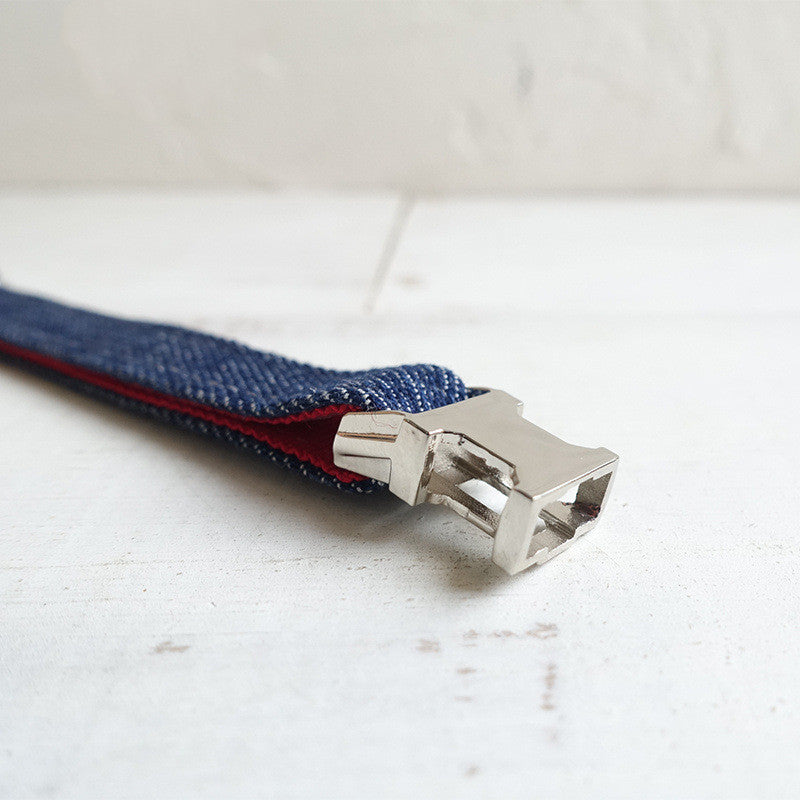 Adjustable and durable denim pet collar