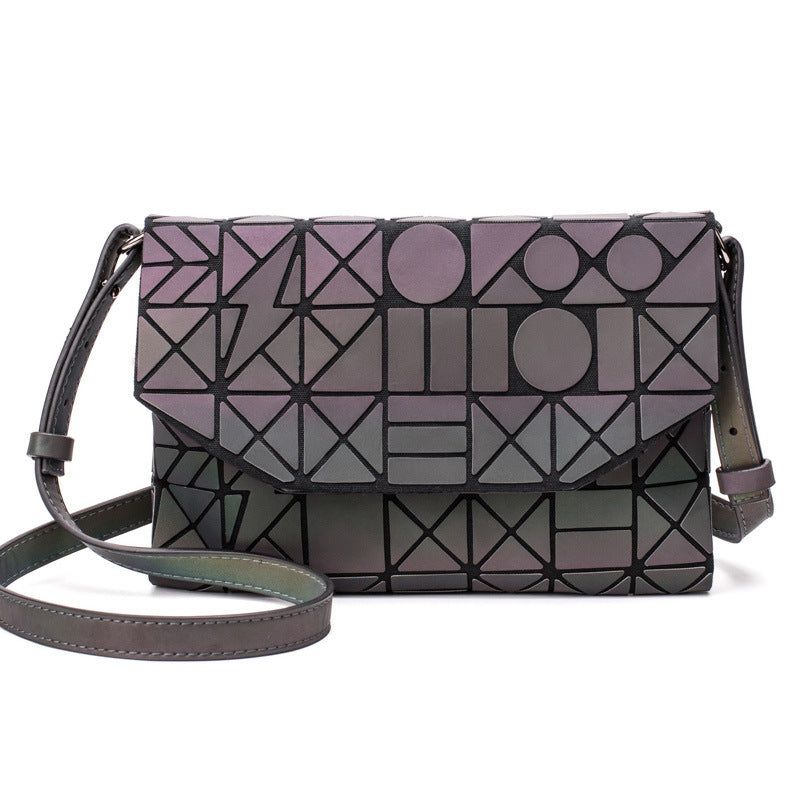 Lysende geometrisk crossbody-taske
