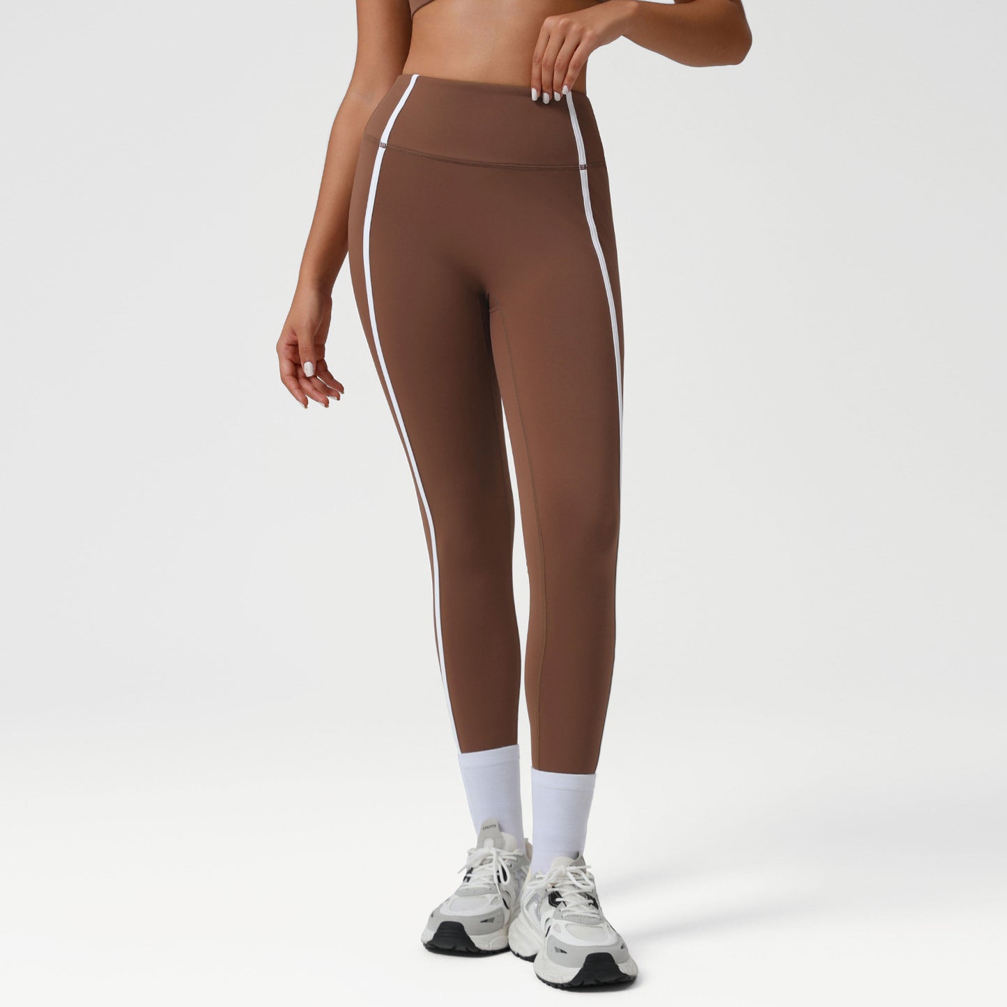 High-waisted Athletic Leggings With Color-blocking And A Bare-skin Feel For Training
