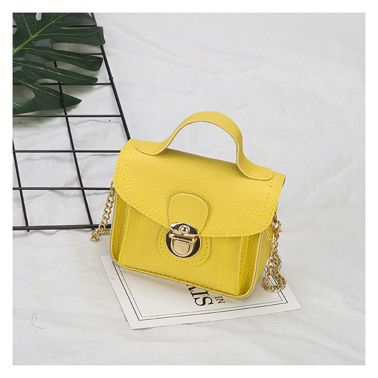 One shoulder slant cross handbag