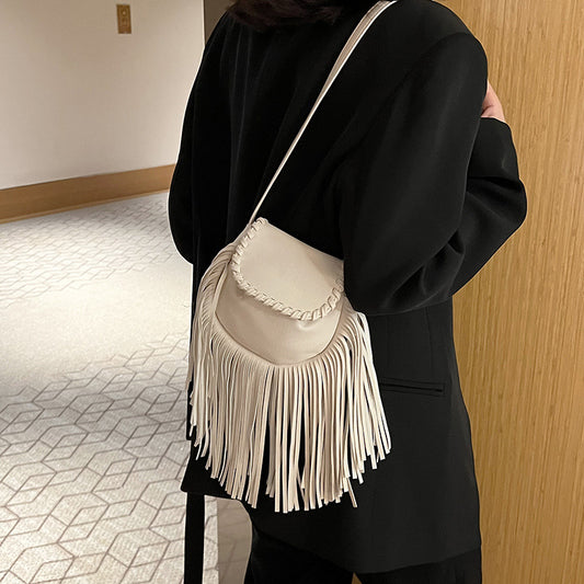 Fashion Trend Retro Tassel Shoulder Cross Body Bucket Bag