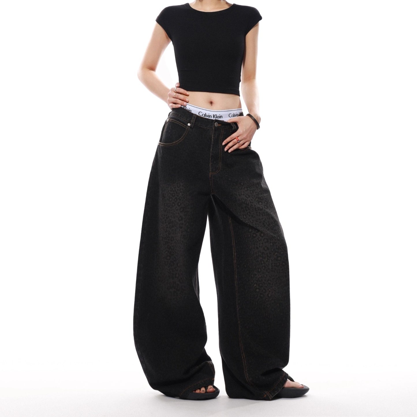 Women's Black Gradient Leopard-Print Denim Jeans