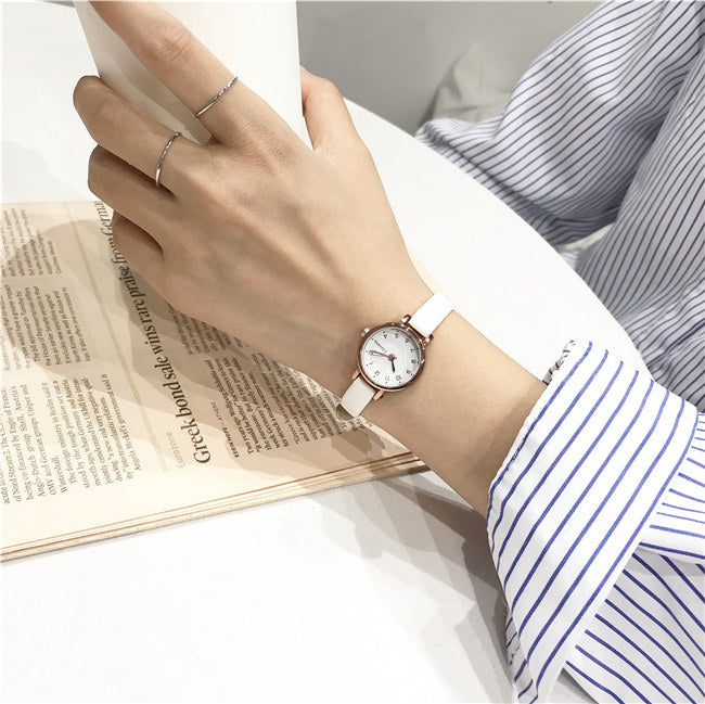Korean version of simple retro forest school watch