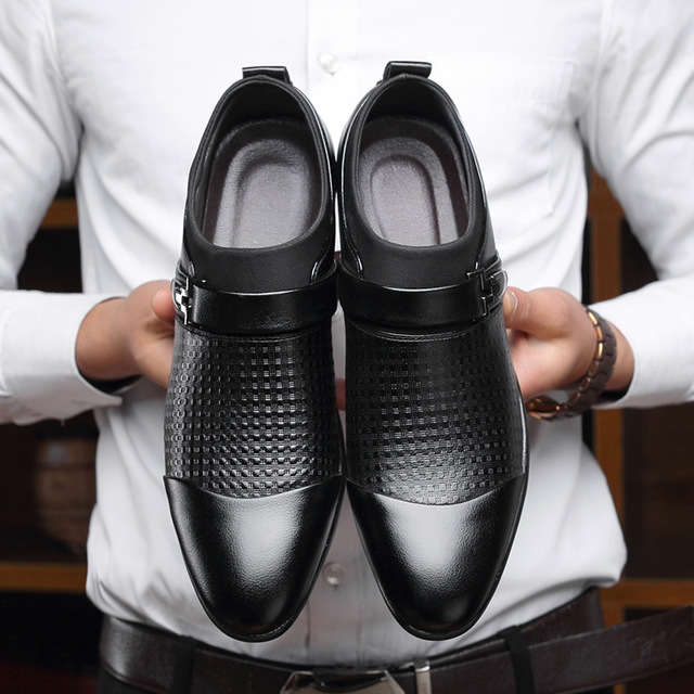 Single pointed shoes