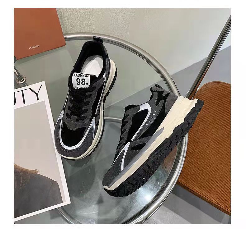 Lightweight And Comfortable Antiskid Shoe Wear-resistant
