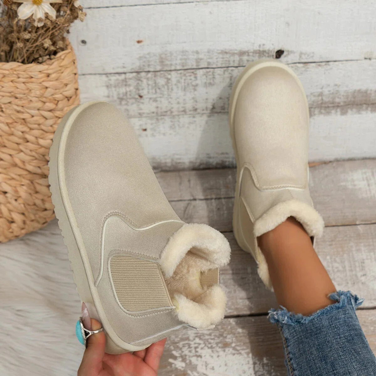 Thickened Velvet Ankle Boots Women's Insulated Cotton-padded Shoes