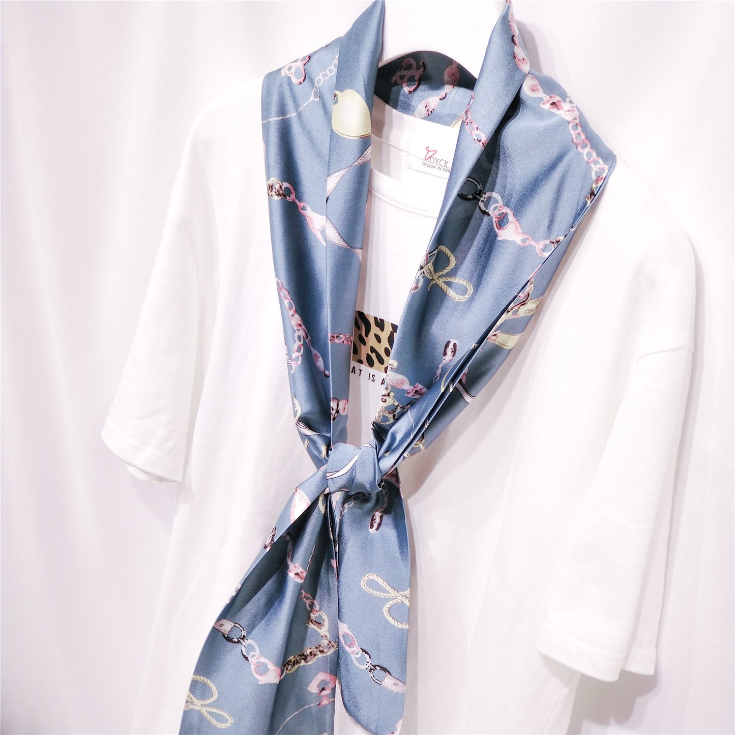 Scarf in spring, summer and autumn