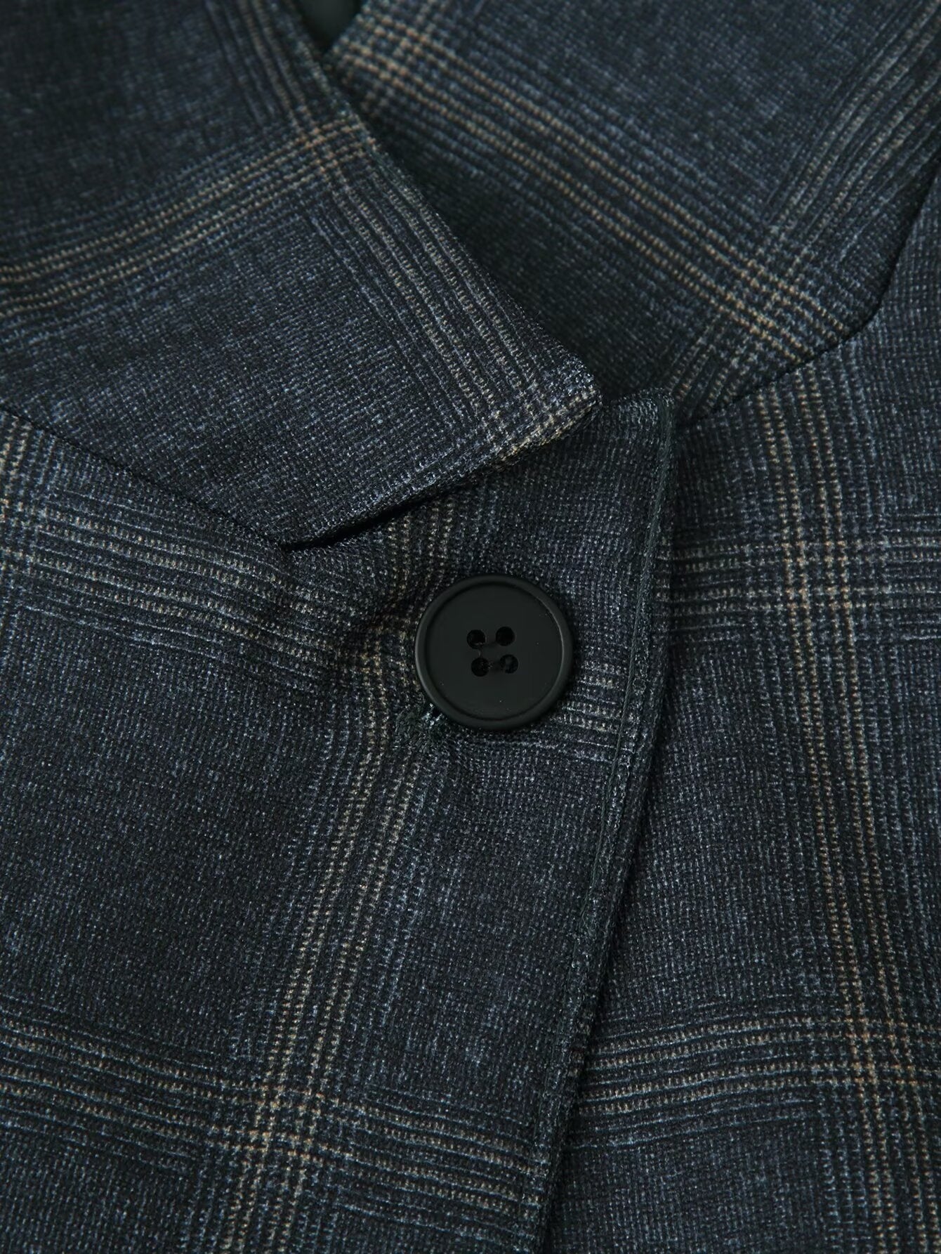 Sleek Stylish And Relaxed Fit Womens Coat