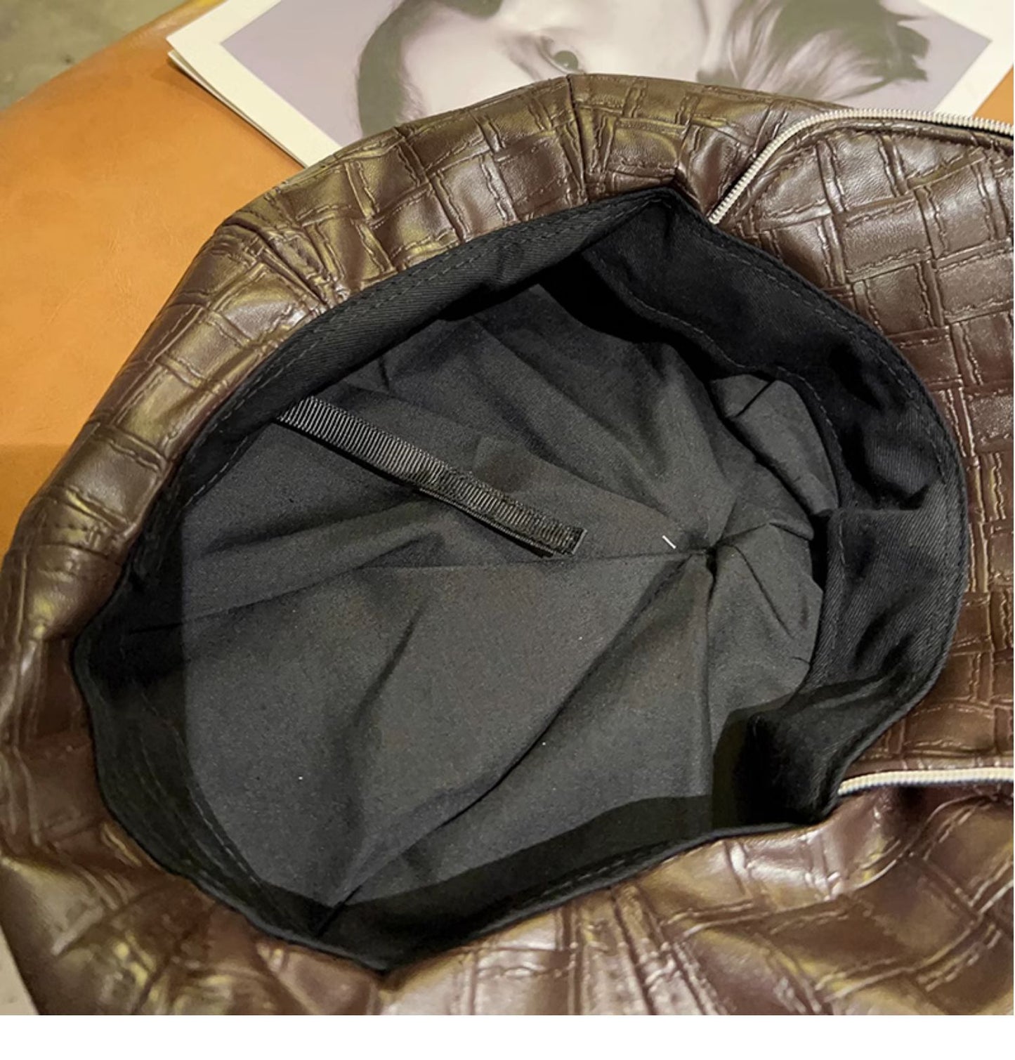 PU Leather Cloud British Retro High Quality Small Octagonal Cap Autumn And Winter Temperament