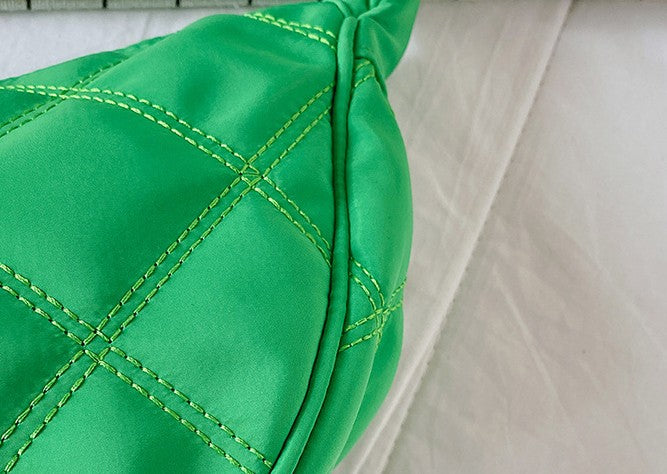 Women's Personality Trendy Rhombus Dumpling Messenger Bag