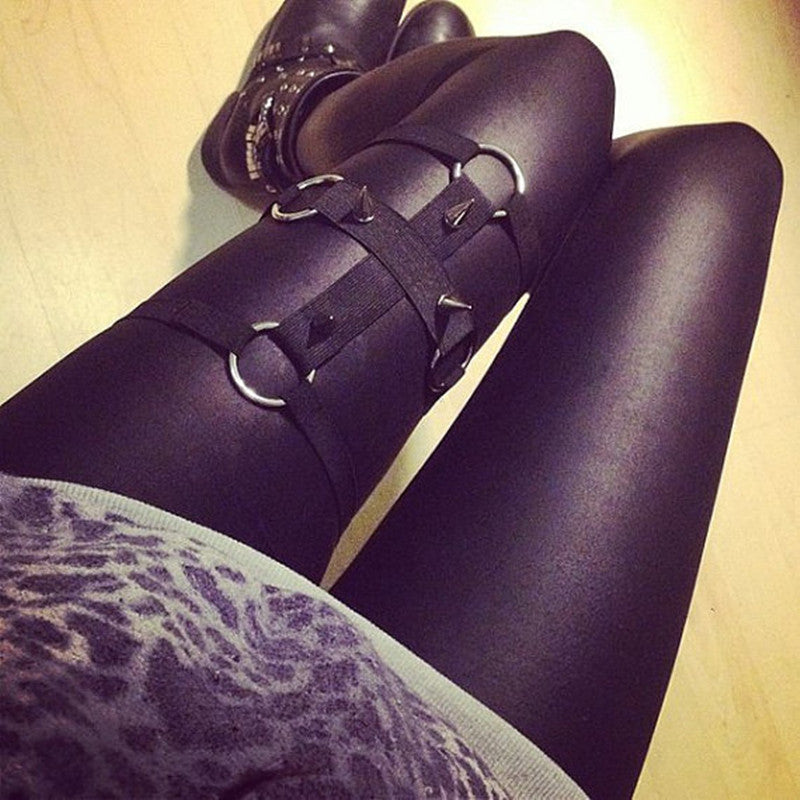 1 handmade elastic leg