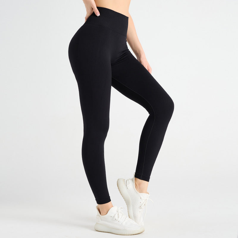 Sømløse Sports Leggings med V-talje og Ferskenhofteeffekt til Udendørsbrug