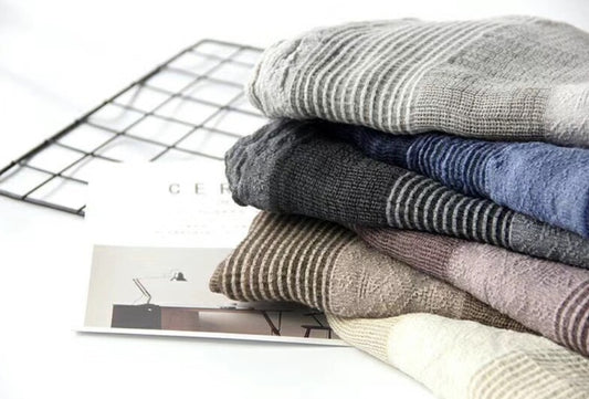 Cotton and linen striped pleated scarf