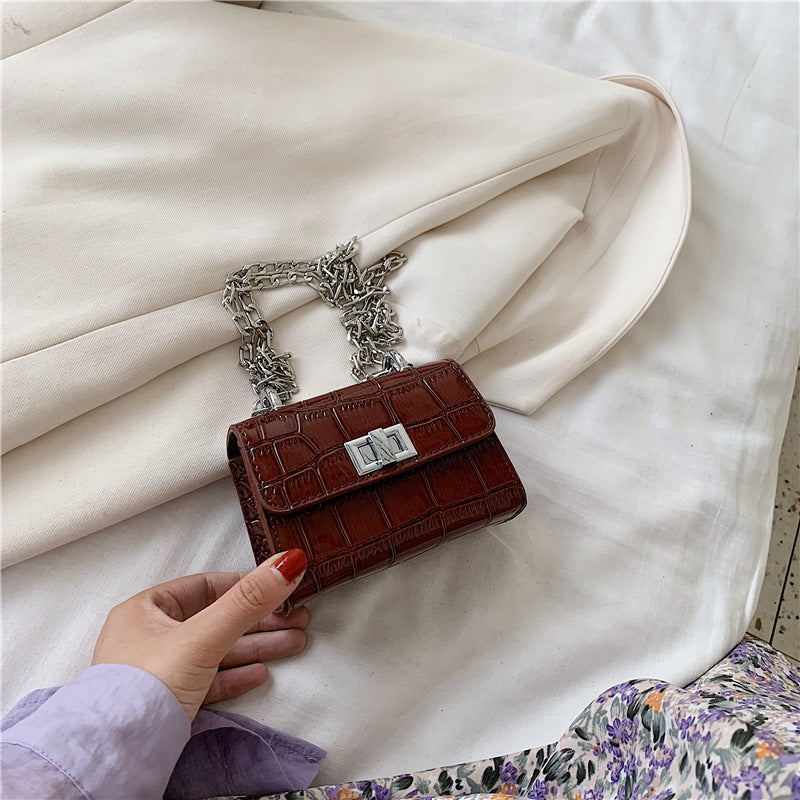 Shoulder chain bag